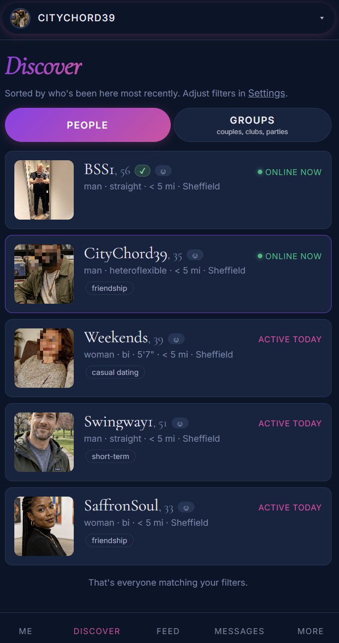 thatnewone Discover screen showing profile cards with face blur